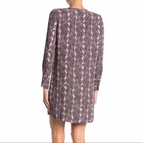 NWOT ✨ Equipment Femme Bonnie Snakeskin Print Shift Mod Shift Dress Sz 4 - Picture 2 of 8